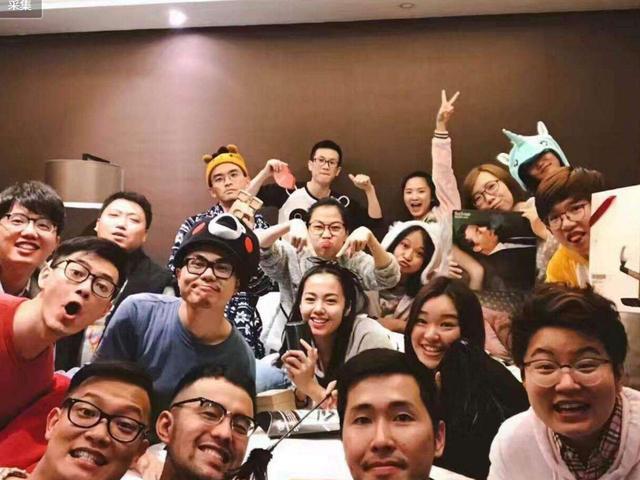 桌游吧赚钱_桌游吧盈利关键_两路口桌游吧运营模式