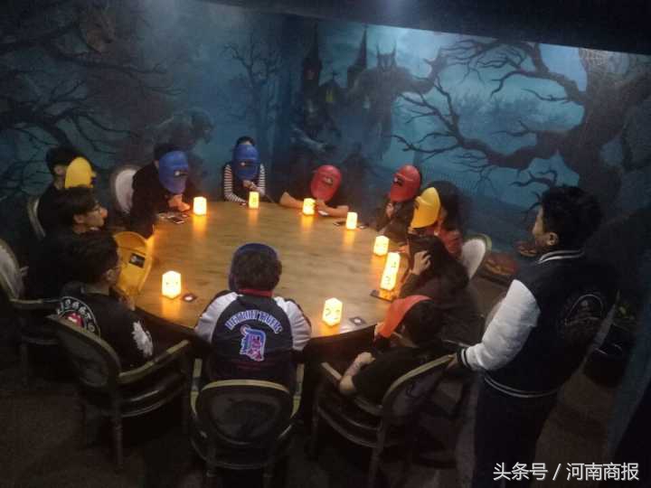 桌游吧赚钱_狼人杀桌游吧郑州_狼人杀桌游吧经营模式