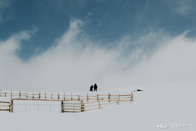 炒股每个月赚多少_胡锡进炒股动态分析_A股市场近期走势