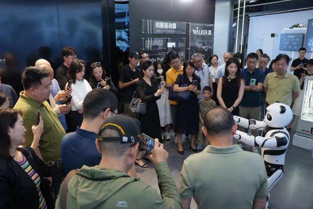 新质生产力产业探访活动_嘉实基金探寻新质中国企业_嘉实环保低碳股票基金