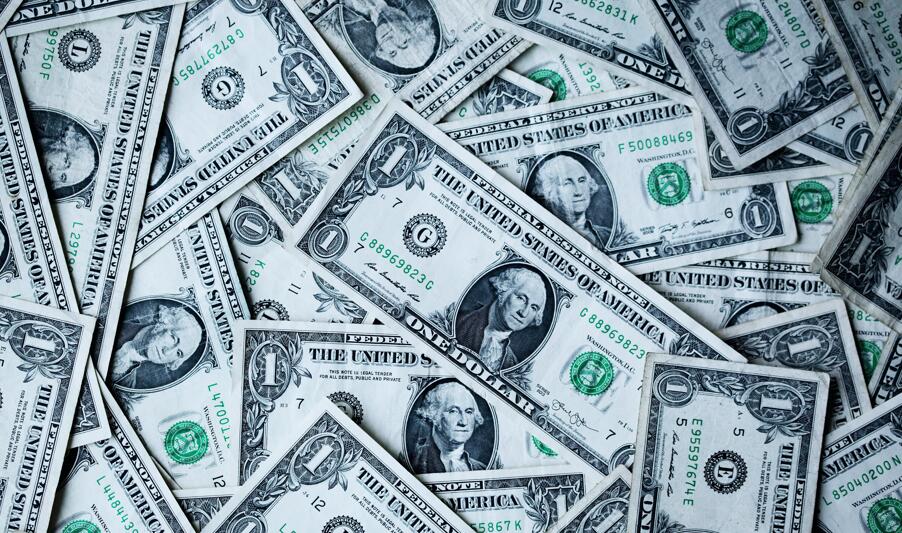 摆脱月光族方法_月光族理财_月光族投资信托理财