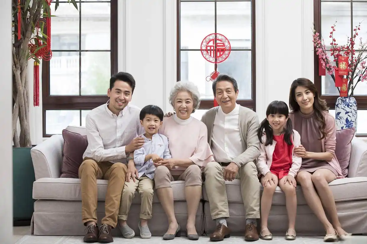 叶文琪母亲化名投资_买菜阿姨隐形股神_卖菜大妈炒股